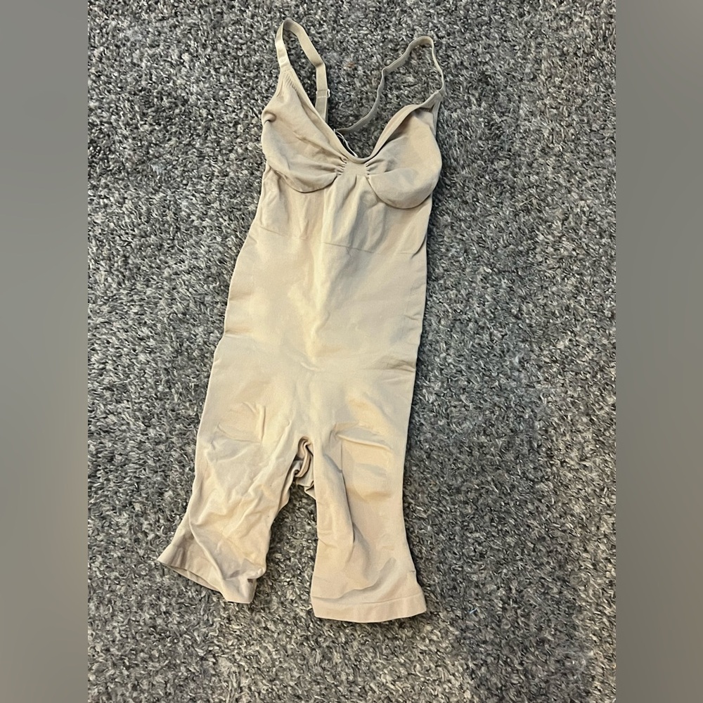 SKIMS MID THIGH BODYSUIT SHAPEWEAR l-xl sand